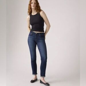 Levi’s Boyfriend Medium Wash Women's Jeans Size 29